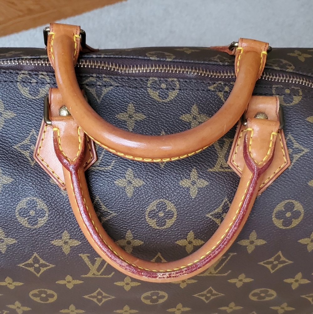 Louis Vuitton Monogram Speedy 35 Handbag - Picture 10 of 16